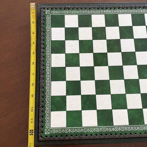 Chess Set-Self Contained. - Picture 16 of 16